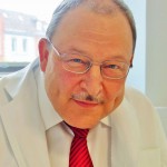 Dr. Ralf Bertullies